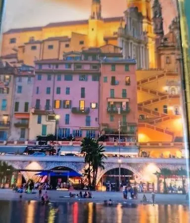 Royal Plaza 아파트