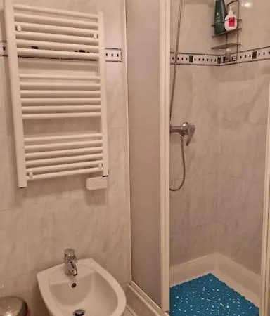 Royal Plaza 아파트